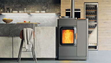 poele mixte Mo-Duo-Cook-Ambiente-dark-anthracite-Crédit Austroflamm poele mixte Mo-Duo-Cook-Ambiente-dark-anthracite-Crédit Austroflamm