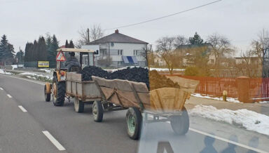 soutien  aux Ukrainiens tracteur barbon soutien  aux Ukrainiens tracteur barbon