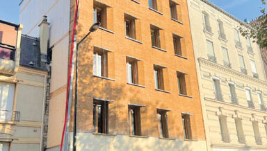 Pour son pisé préfabriqué, l'entreprise Terrio n'utilise ni chaux ni ciment. Architecte Déchelette Architecture