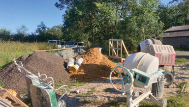 DOSSIER-dalle-sans-ciment_150_chantier dalle materiaux - credit Louis Garcon