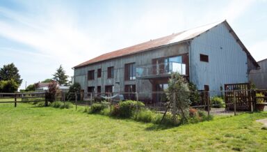 vue d'ensemble 1 - Paille-house © Christophe Trehet vue d'ensemble 1 - Paille-house © Christophe Trehet