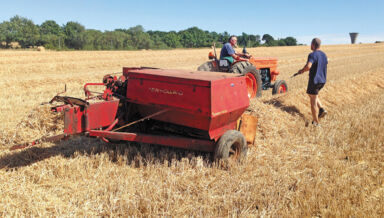 Dossier_botteleuse paille-Yado Dossier_botteleuse paille-Yado