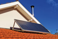Capteurs solaires Photo 2 - SolarVenti sur le toit de la maison de Charlotte Dumont 2