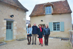 TERRITOIRE_152_Equipe de la maison de la rEnovation-Emilie VeyssiE