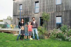 Ecoconstruire portrait famille 2 -c- Christophe Trehet Ecoconstruire portrait famille 2 -c- Christophe Trehet