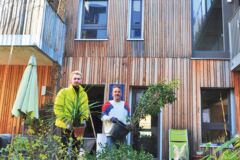 Habitants Gerard Engel et Justin © Philippe Bohlinger (27) Habitants Gerard Engel et Justin © Philippe Bohlinger (27)