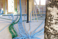 installation électrique biocompatible Cheminement de gaines dans une maison ossature bois, avec une partie en bouleau -c-Sweethom installation électrique biocompatible Cheminement de gaines dans une maison ossature bois, avec une partie en bouleau -c-Sweethom