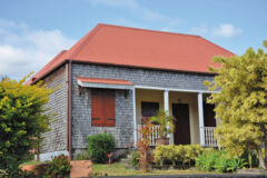 vue-d_ailleurs_Batisse en bardeaux vue-d_ailleurs_Batisse en bardeaux